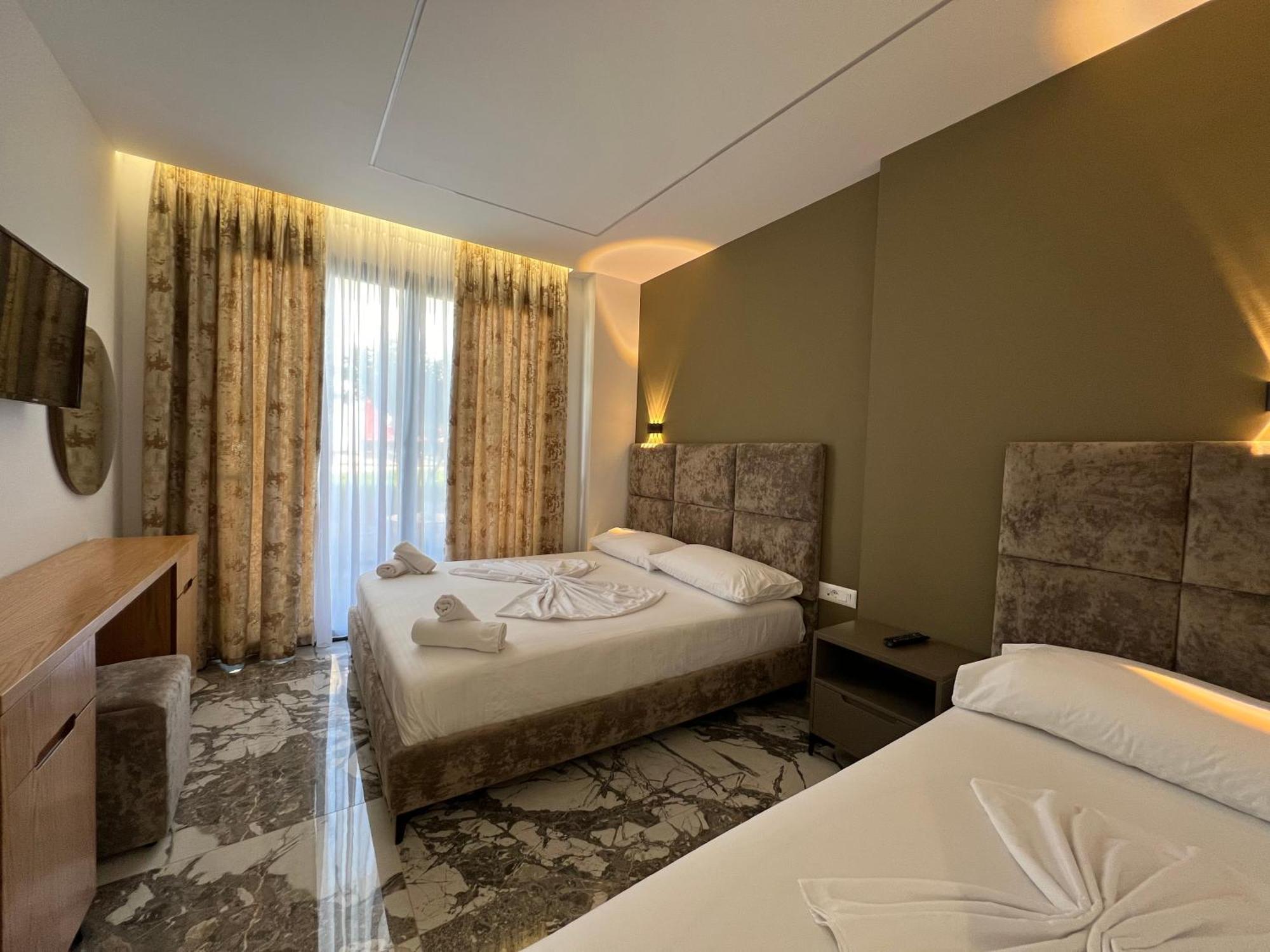 Poseidon Hotel 2 クサミル エクステリア 写真